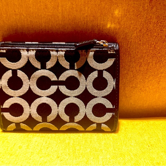 Coach Wallet - Picture 1 of 4